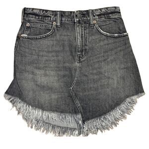 Free People We The Free Bailey Black Acid Wash Denim Mini Skirt Sz 25 Frayed Hem